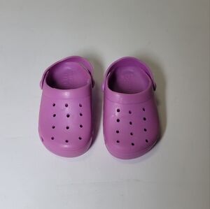 18" Girl doll Purple Clogs shoes By Springfield Collection. In good condition.
